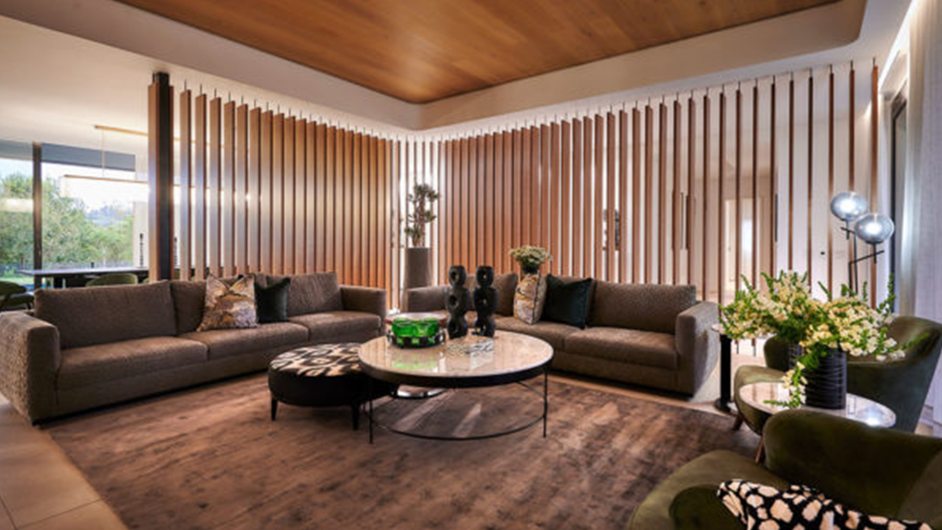 http://1080x1920_0014_Steyn-City-Lounge-Wood